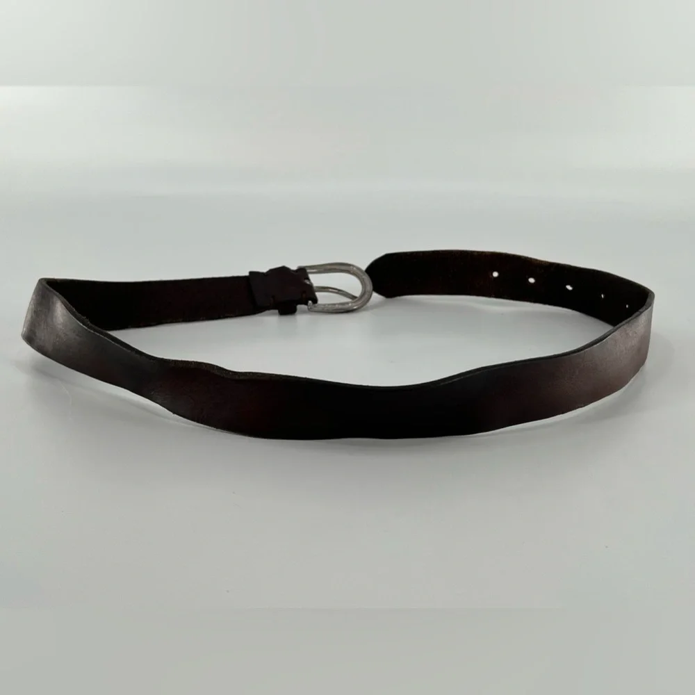 Ladies Vintage Leather Belt 32/34‎